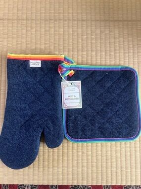 Williams Sonoma Denim Oven Mitt & Potholder Set